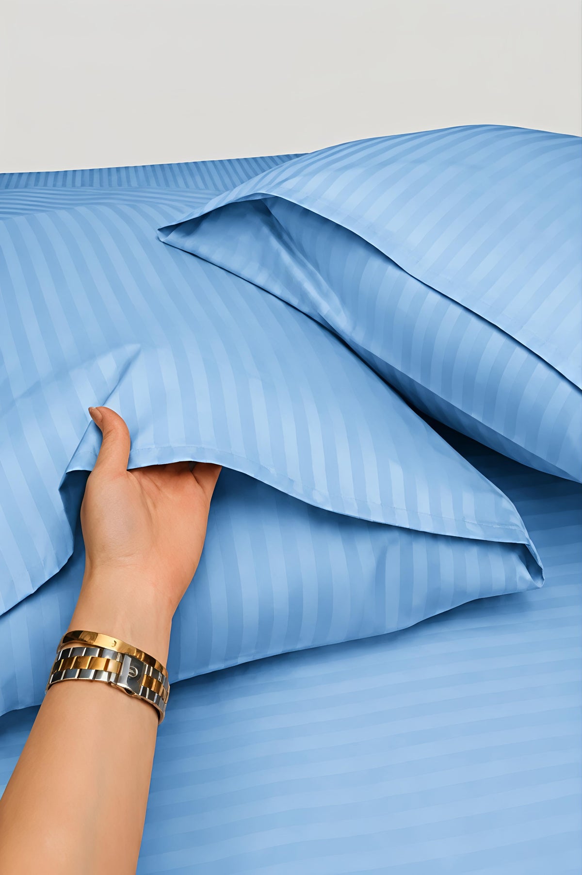 Stripe Fitted Bedsheet With 2Pillow Case ( Sky blue)